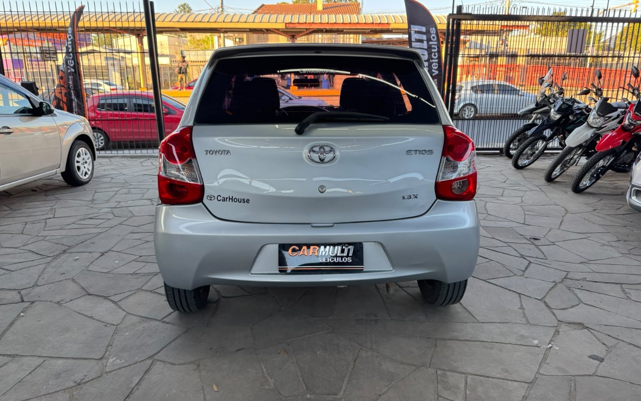 imagem-https://www.socarrao.com.br/sc-vehicle-images-prod/4270685/1791046937469-V2hhdHNBcHAgSW1hZ2UgMjAyNi0xMC0wMyBhdCAxMy40NS40NyAoNCkuanBlZw.jpeg