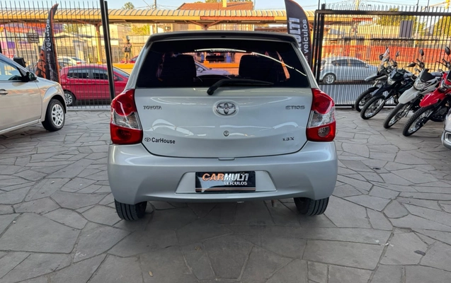 imagem-https://www.socarrao.com.br/sc-vehicle-images-prod/4270685/1791046937469-V2hhdHNBcHAgSW1hZ2UgMjAyNi0xMC0wMyBhdCAxMy40NS40NyAoNCkuanBlZw.jpeg