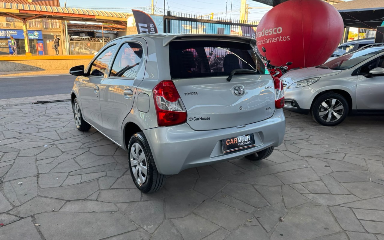 imagem-https://www.socarrao.com.br/sc-vehicle-images-prod/4270685/1791046937519-V2hhdHNBcHAgSW1hZ2UgMjAyNi0xMC0wMyBhdCAxMy40NS40Ny5qcGVn.jpeg