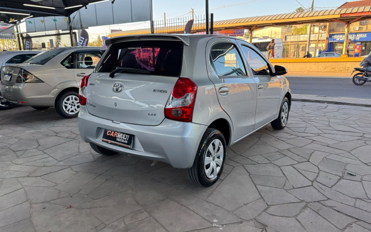 imagem-https://www.socarrao.com.br/sc-vehicle-images-prod/4270685/1791046937604-V2hhdHNBcHAgSW1hZ2UgMjAyNi0xMC0wMyBhdCAxMy40NS40NyAoMikuanBlZw.jpeg