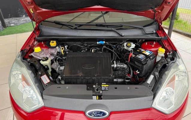 imagem-https://www.socarrao.com.br/sc-vehicle-images-prod/4270687/1791047042741-8530156_15_B_7cc37bfdc5.jpeg