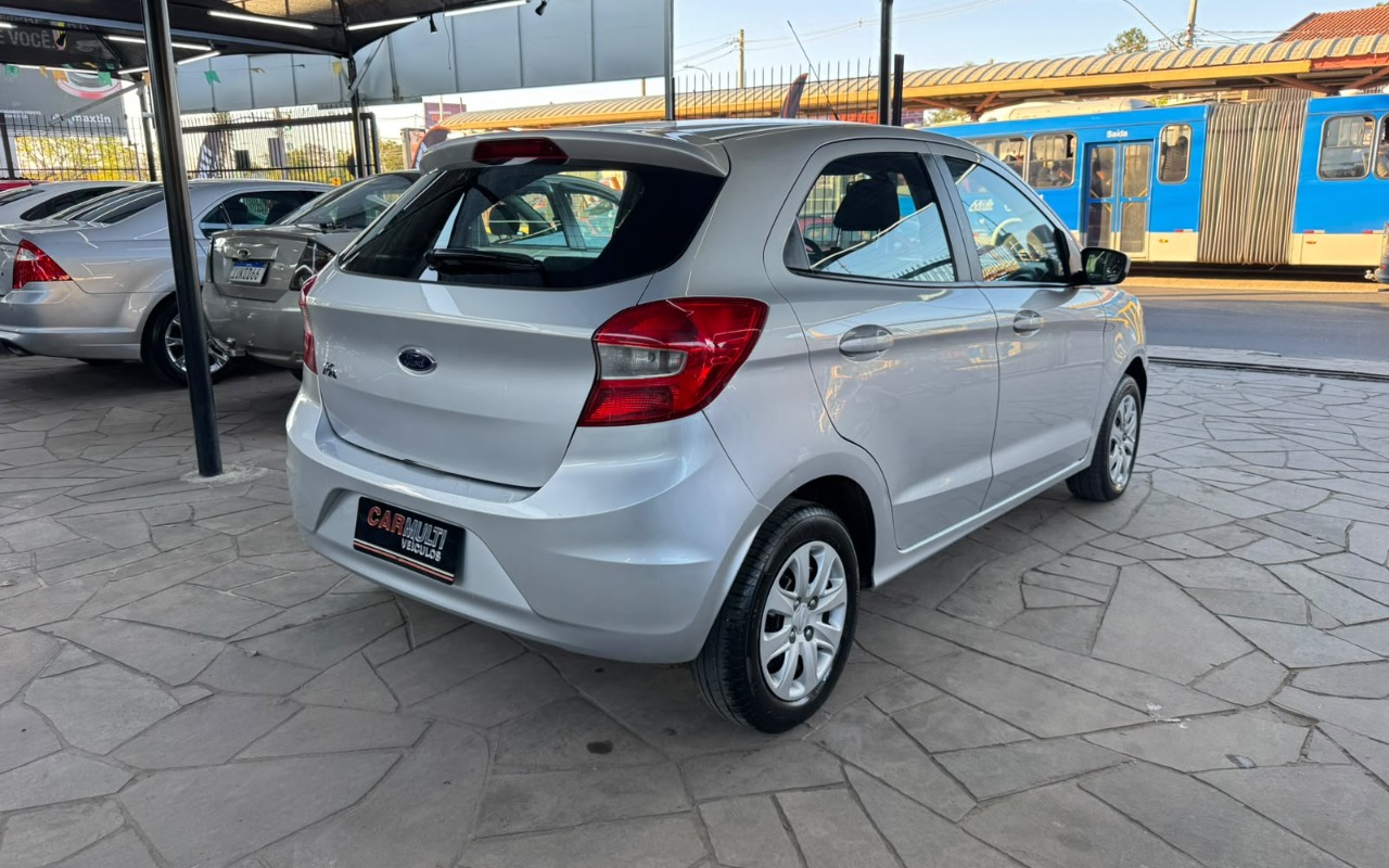 imagem-https://www.socarrao.com.br/sc-vehicle-images-prod/4270688/1791047096226-V2hhdHNBcHAgSW1hZ2UgMjAyNi0xMC0wMyBhdCAxMy40Ny4xMyAoMikuanBlZw.jpeg