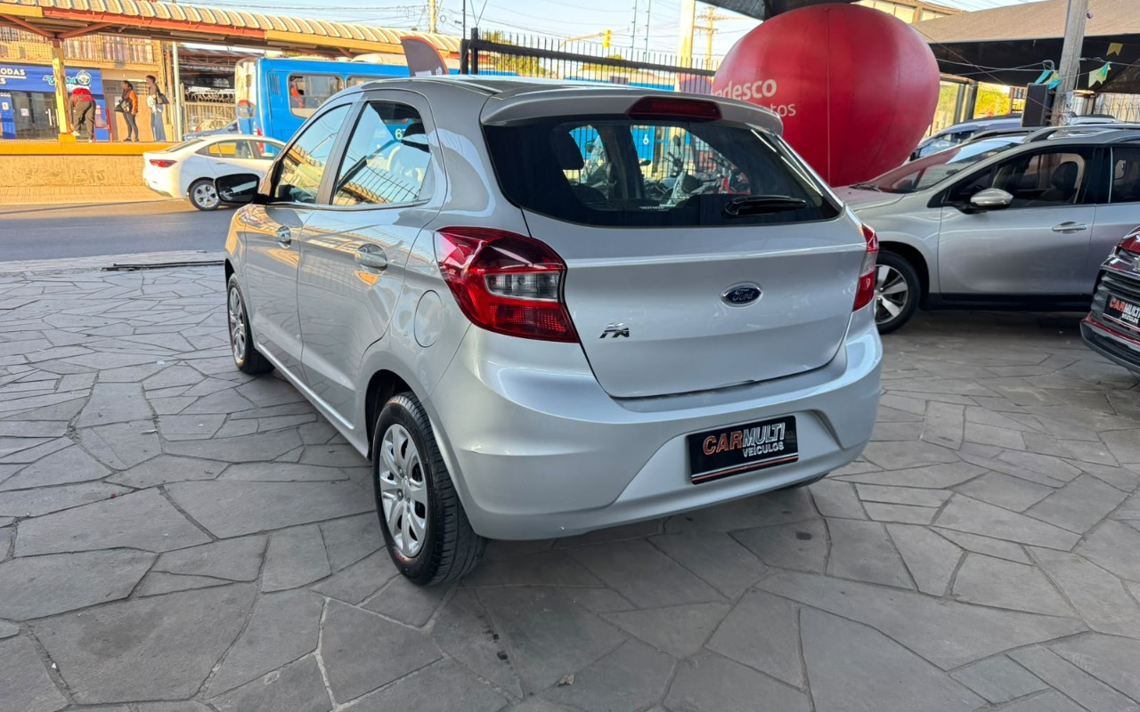 imagem-https://www.socarrao.com.br/sc-vehicle-images-prod/4270688/1791047096324-V2hhdHNBcHAgSW1hZ2UgMjAyNi0xMC0wMyBhdCAxMy40Ny4xMy5qcGVn.jpeg