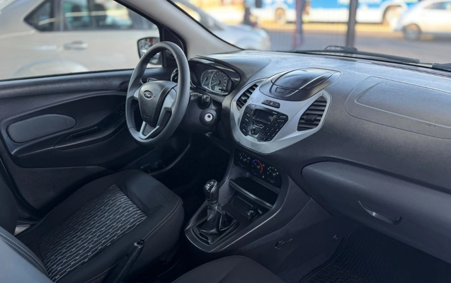 imagem-https://www.socarrao.com.br/sc-vehicle-images-prod/4270688/1791047096686-V2hhdHNBcHAgSW1hZ2UgMjAyNi0xMC0wMyBhdCAxMy40Ny4xNCAoMSkuanBlZw.jpeg
