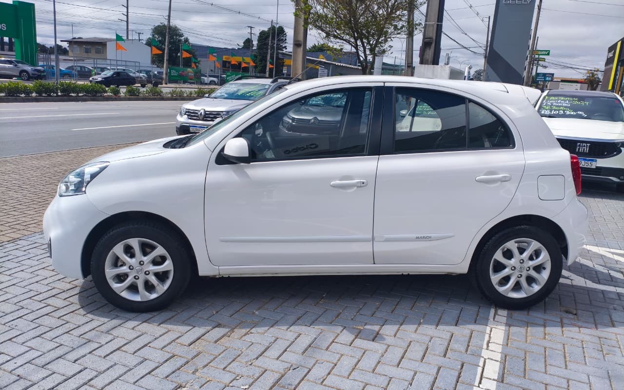 imagem-https://www.socarrao.com.br/sc-vehicle-images-prod/4270695/1791047333703-ZXggMDIuanBlZw.jpeg