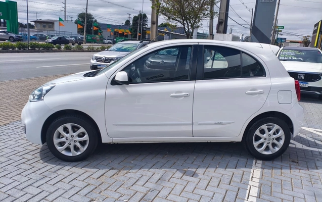 imagem-https://www.socarrao.com.br/sc-vehicle-images-prod/4270695/1791047333703-ZXggMDIuanBlZw.jpeg