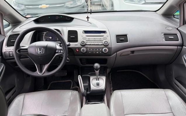 imagem-https://www.socarrao.com.br/sc-vehicle-images-prod/4270718/1791048333711-69436ac139f4dd1dd.jpg