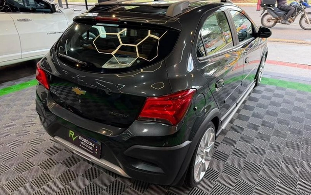 imagem-https://www.socarrao.com.br/sc-vehicle-images-prod/4270733/1791049328080-8540959_8_B_f0ab57a415.jpeg