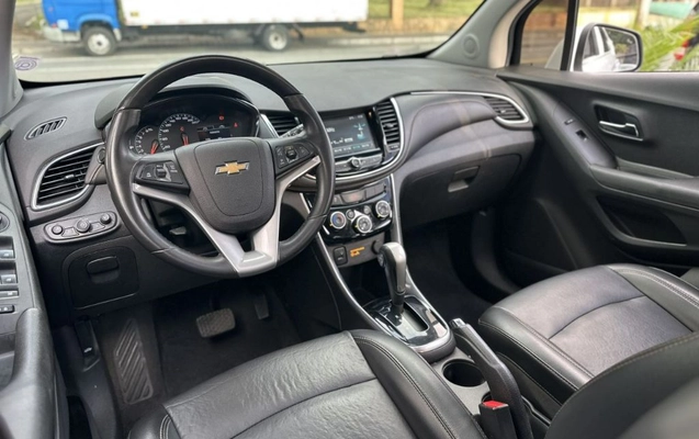 imagem-https://www.socarrao.com.br/sc-vehicle-images-prod/4270735/1792435326783-gb-fb4d72f.jpeg