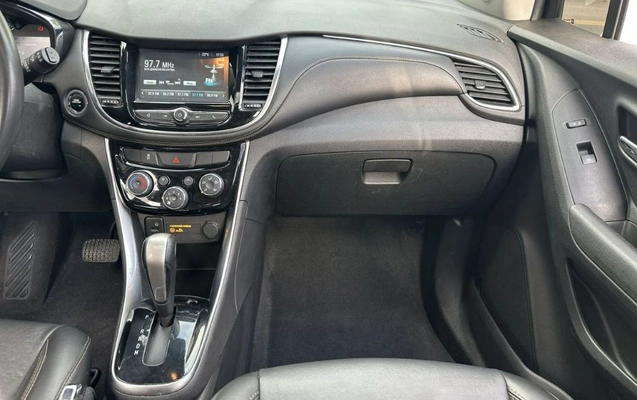 imagem-https://www.socarrao.com.br/sc-vehicle-images-prod/4270735/1792435326794-gb-37689cd.jpeg