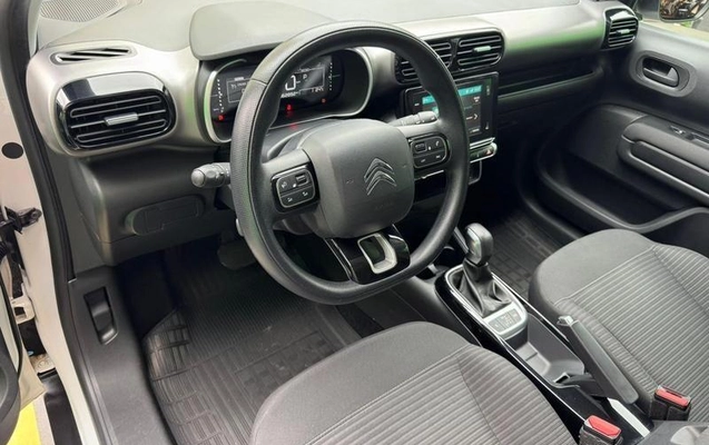 imagem-https://www.socarrao.com.br/sc-vehicle-images-prod/4270742/1791214599758-8540732_10_B_191b2ba97d.jpeg