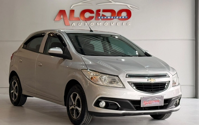 imagem-https://www.socarrao.com.br/sc-vehicle-images-prod/4270750/1791050100603-81565a65c27949f2a70f24ead140eaee_1791040986341.jpg