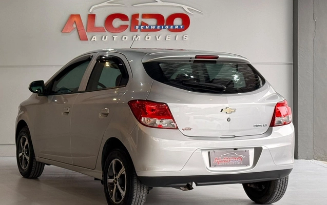 imagem-https://www.socarrao.com.br/sc-vehicle-images-prod/4270750/1791050100613-9cb0593889414b17bbd71fc0f07341fc_1791040986294.jpg
