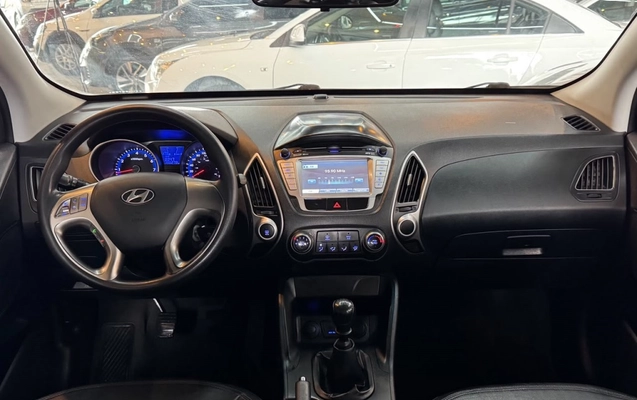 imagem-https://www.socarrao.com.br/sc-vehicle-images-prod/4270758/1791050111743-4_053457.jpg