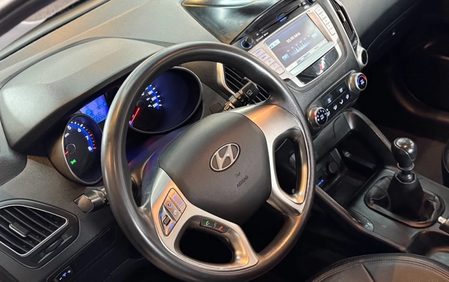 imagem-https://www.socarrao.com.br/sc-vehicle-images-prod/4270758/1791050111745-2_053457.jpg