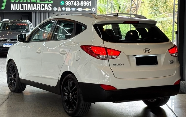 imagem-https://www.socarrao.com.br/sc-vehicle-images-prod/4270758/1791050111747-9_053457.jpg