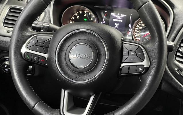 imagem-https://www.socarrao.com.br/sc-vehicle-images-prod/4270767/1791050115532-3_041546.jpg