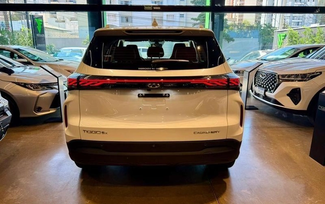 imagem-https://www.socarrao.com.br/sc-vehicle-images-prod/4270774/1791490397169-8540733_15_B_238cc412df.jpeg