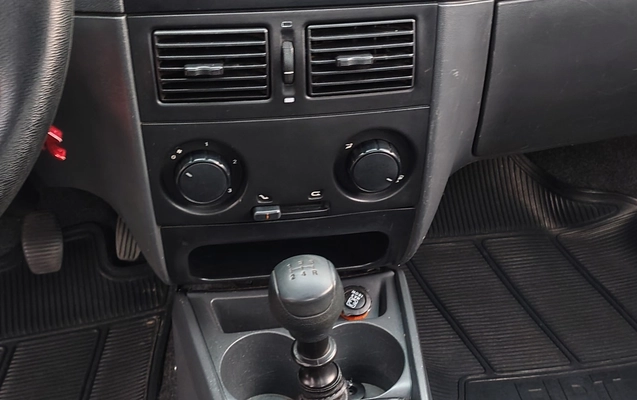 imagem-https://www.socarrao.com.br/sc-vehicle-images-prod/4270781/1791050855862-SU1HXzIwMjYwOTI0XzE4MDI1NDM5NF9IRFIuanBn.jpg