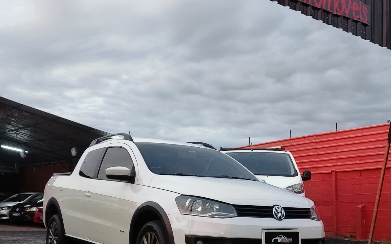 Volkswagen Saveiro 2015 Branco — foto 1 de 3