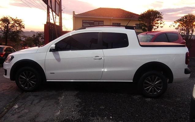 imagem-https://www.socarrao.com.br/sc-vehicle-images-prod/4270786/1791051196293-SU1HXzIwMjYwODI2XzE4MTIzMjgwMy5qcGc.jpg