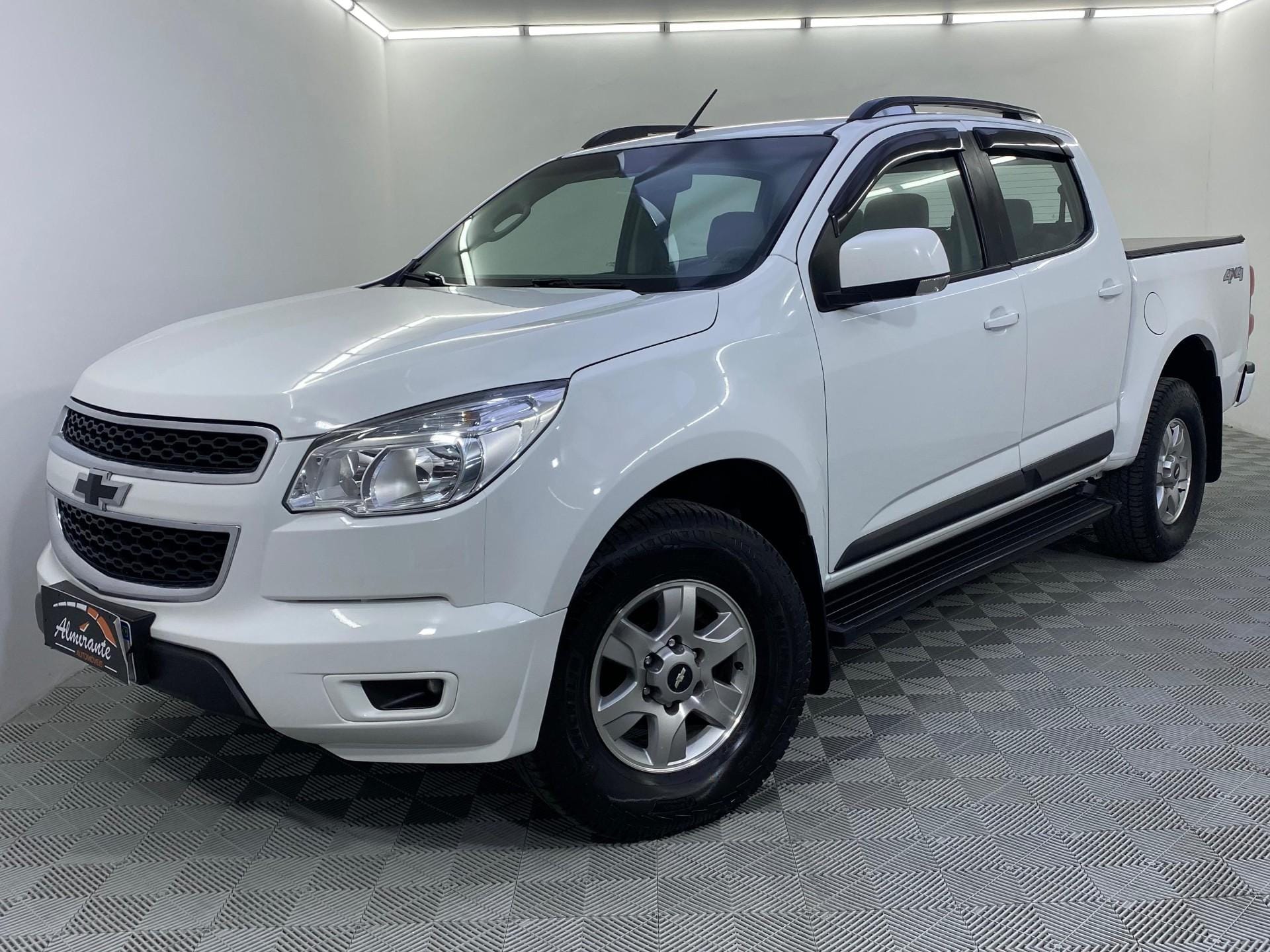 Chevrolet S10 Pick-Up LT 2.8 TDI 4x4 CD Diesel Aut na cor Branco em Blumenau / SC - 42708