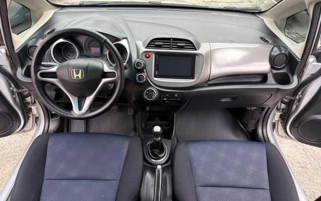imagem-https://www.socarrao.com.br/sc-vehicle-images-prod/4270813/1791052288266-8497753_3_B_c7427cc7fa.jpeg