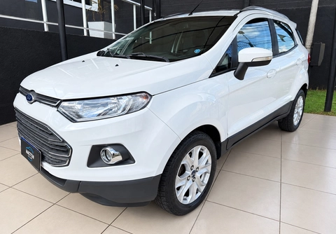Ford EcoSport 2014 Branco — foto 1 de 3