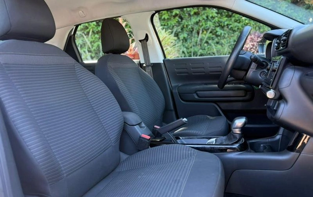 imagem-https://www.socarrao.com.br/sc-vehicle-images-prod/4270823/1791053821261-8533612_0_B_8ba4c36101.jpeg