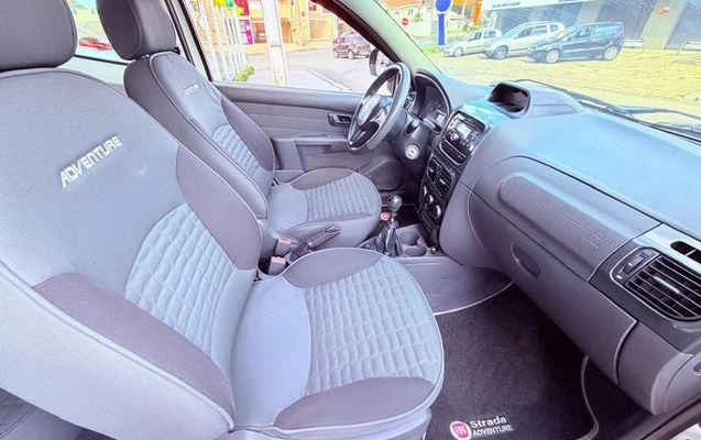 imagem-https://www.socarrao.com.br/sc-vehicle-images-prod/4270853/1791216025336-8501101_11_B_6dd96ce374.jpeg