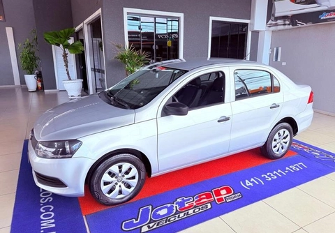 Volkswagen Voyage 2015 Prata — foto 1 de 3