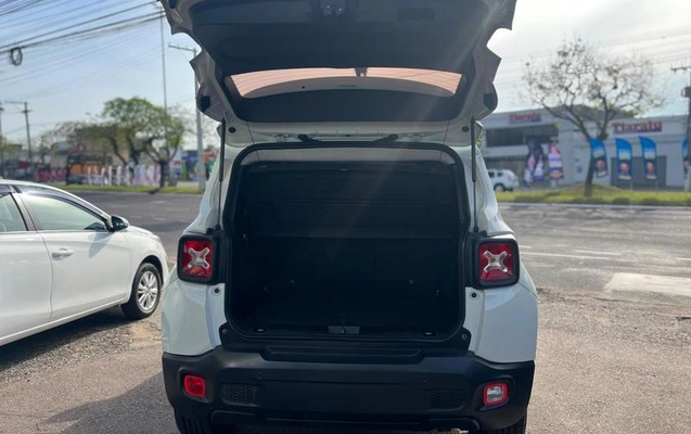 imagem-https://www.socarrao.com.br/sc-vehicle-images-prod/4270871/1791232267313-8542014_13_B_ef817b5000.jpeg