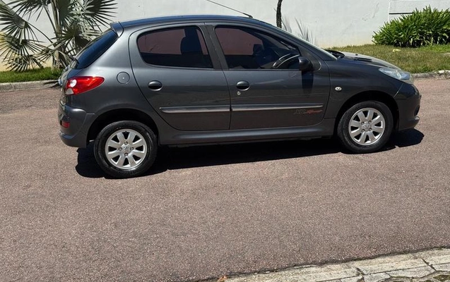 imagem-https://www.socarrao.com.br/sc-vehicle-images-prod/4270978/1791062368355-8542051_12_B_8a53570602.jpeg
