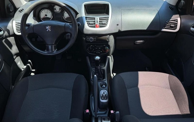 imagem-https://www.socarrao.com.br/sc-vehicle-images-prod/4270978/1791062368363-8542051_17_B_122ed567eb.jpeg