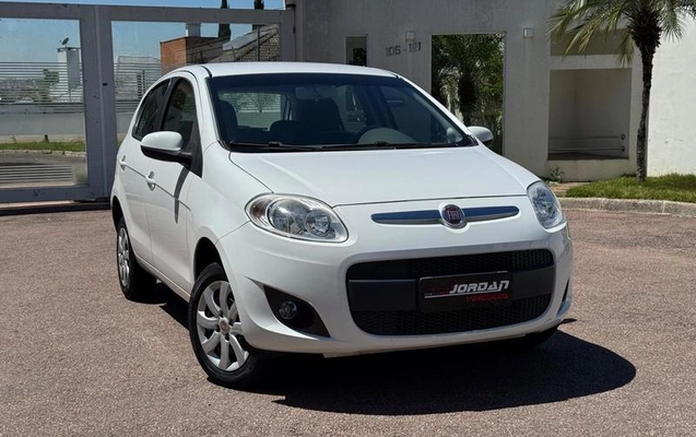 imagem-https://www.socarrao.com.br/sc-vehicle-images-prod/4271030/1791063258624-8542054_15_B_54723f7fa2.jpeg