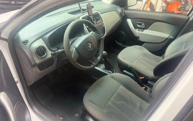 imagem-https://www.socarrao.com.br/sc-vehicle-images-prod/4271042/1791060321323-8452361_3_B_e86add25fd.jpeg