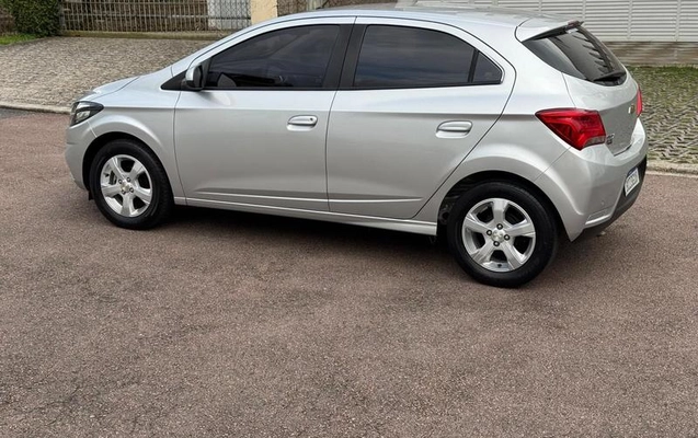 imagem-https://www.socarrao.com.br/sc-vehicle-images-prod/4271043/1791064053981-8542070_12_B_9b90ea557b.jpeg