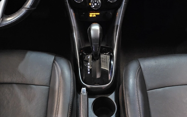 imagem-https://www.socarrao.com.br/sc-vehicle-images-prod/4271044/1791060034159-1_055310.jpg