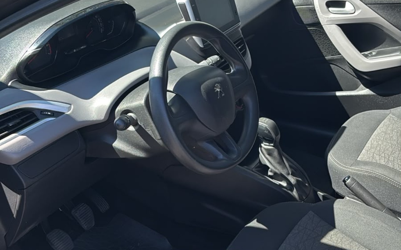 imagem-https://www.socarrao.com.br/sc-vehicle-images-prod/4271053/1792516827915-V2hhdHNBcHAgSW1hZ2UgMjAyNi0wOS0yNiBhdCAxMC4zNC4zMS5qcGVn.jpeg