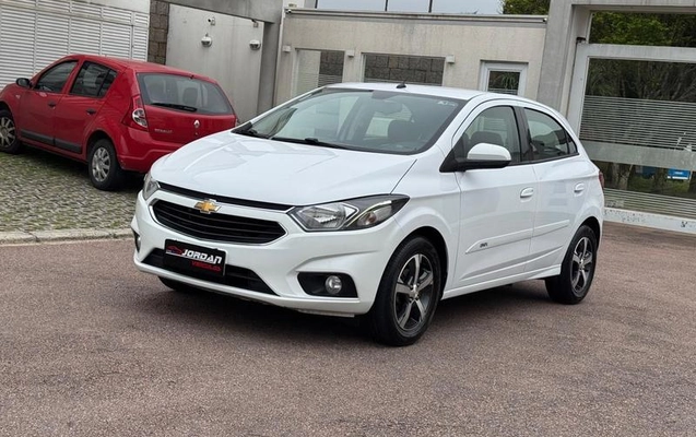 imagem-https://www.socarrao.com.br/sc-vehicle-images-prod/4271056/1791063155668-8542077_17_B_3f91cc44f1.jpeg