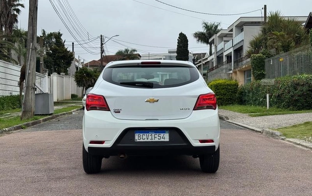 imagem-https://www.socarrao.com.br/sc-vehicle-images-prod/4271056/1791063155671-8542077_10_B_3c749c3ebc.jpeg