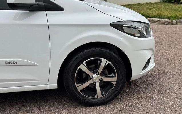 imagem-https://www.socarrao.com.br/sc-vehicle-images-prod/4271056/1791063155693-8542077_5_B_3196090819.jpeg