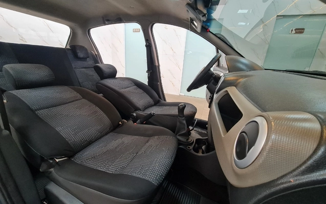 imagem-https://www.socarrao.com.br/sc-vehicle-images-prod/4271063/1791244639625-MTAuanBn.jpg