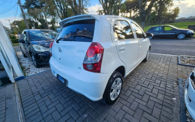 imagem-https://www.socarrao.com.br/sc-vehicle-images-prod/4271064/1791061950224-vehicle_image_1791061906_3f9d6ed47438d83799509424261eab98.jpeg