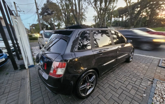 imagem-https://www.socarrao.com.br/sc-vehicle-images-prod/4271075/1791063450336-vehicle_image_1791063415_5e7dbf0c585c97161a3bf056b24d312e.jpeg