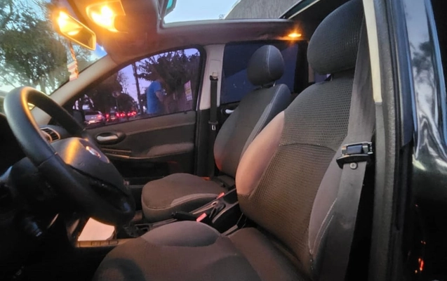 imagem-https://www.socarrao.com.br/sc-vehicle-images-prod/4271075/1791063450342-vehicle_image_1791063421_98a6a4ce308a441abbe088503487bae4.jpeg