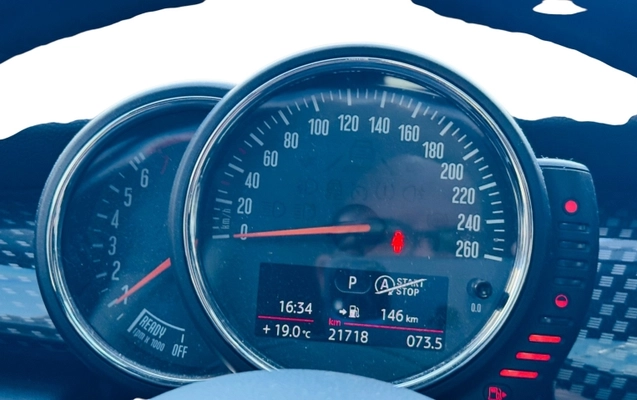 imagem-https://www.socarrao.com.br/sc-vehicle-images-prod/4271097/1791067869741-pJJWbKvGJl5mio7YDkplS1lSi2j1hbVx.jpg