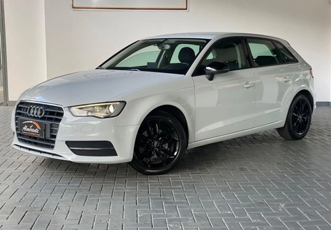 Audi A3 2014 Branco — foto 1 de 3
