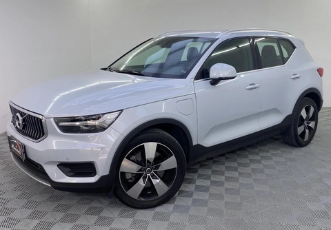 Volvo XC40 2022 Cinza — foto 1 de 3