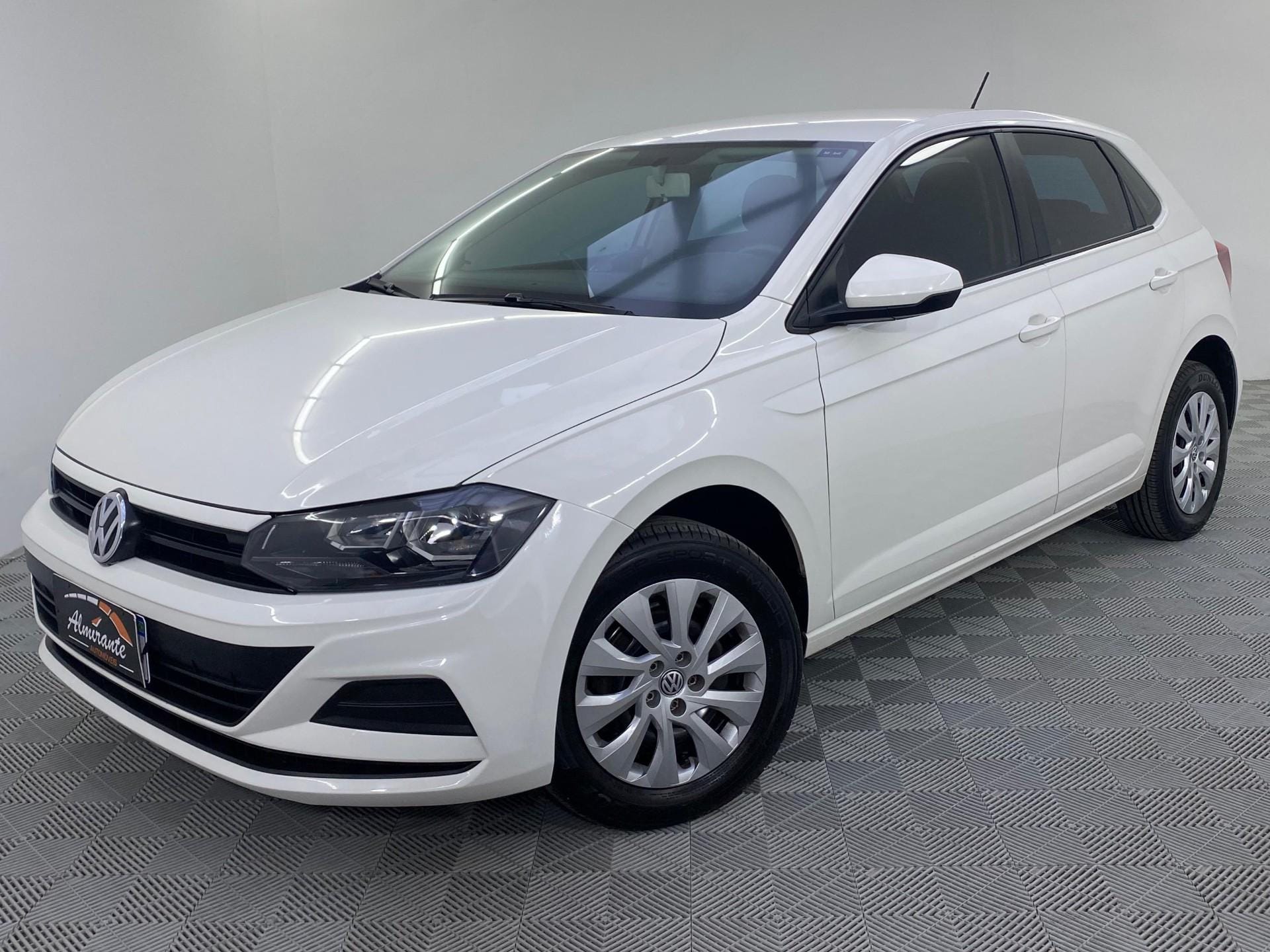 Volkswagen Polo 1.0 Flex 12V 5p 2020 Branco — foto 1 de 3